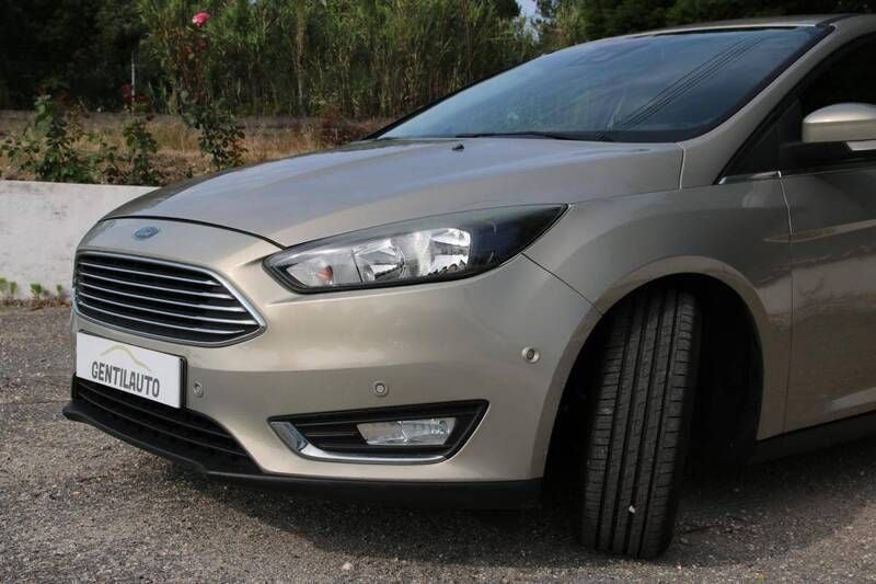 Outra Usado 2015 Ford Focus Titanium Sedan | € 11.500 (Preço justo) - Imagem 1/4