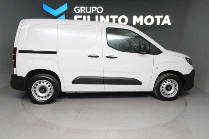 Usado Opel Combo 102 HP (75 kW) 2024 Branco Monovolume