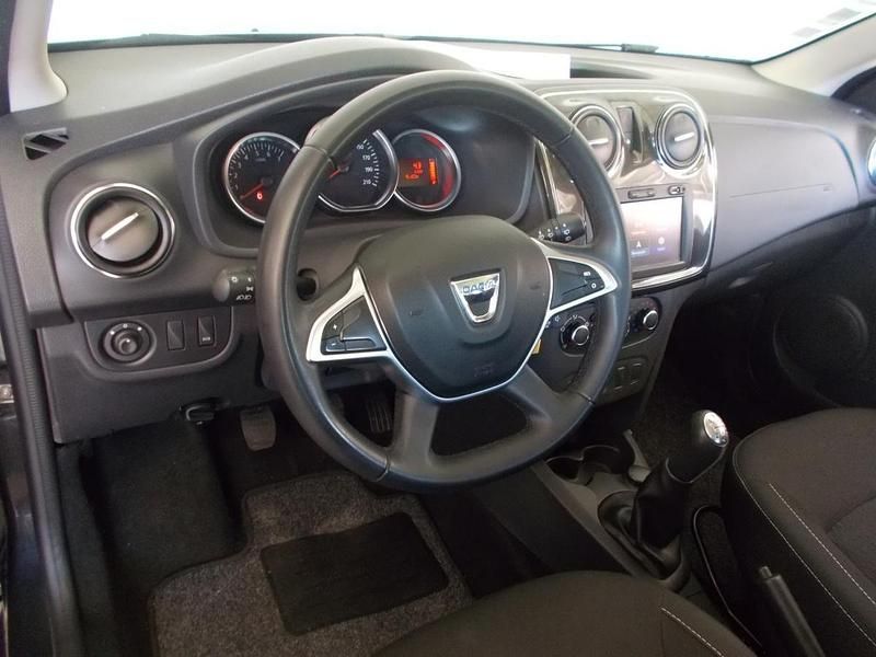 Usado Dacia Logan MCV 90 HP (66 kW) 2017 Preto