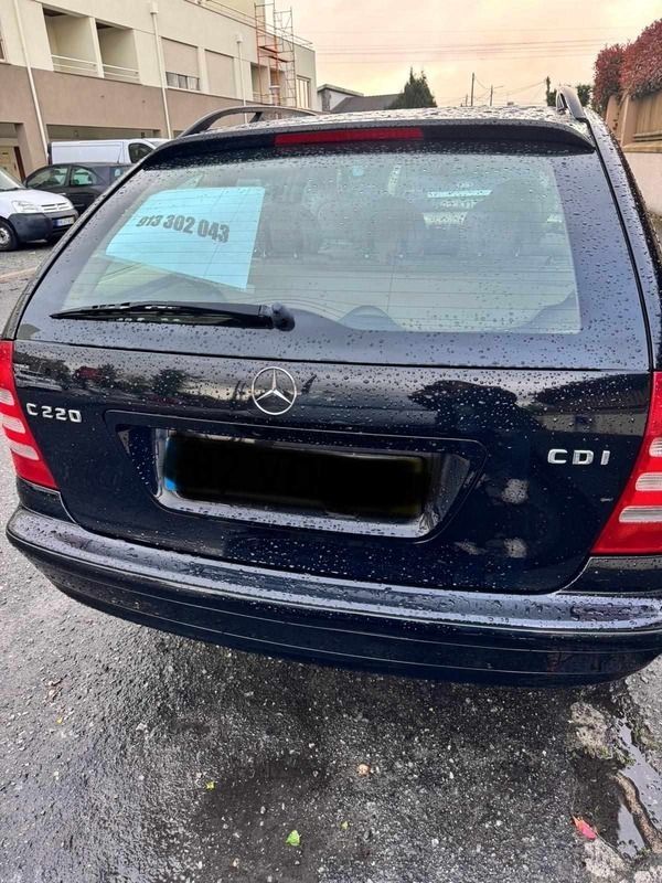Preto Usado 2001 Mercedes C220 Carrinha | € 5.300 (Preço justo) - Imagem 1/4