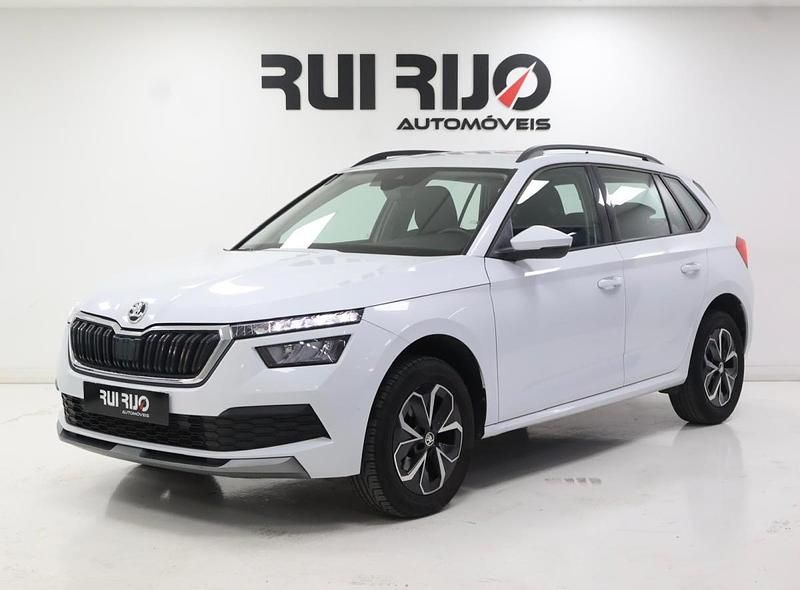 Branco Usado 2022 Skoda Kamiq Ambition SUV | € 15.900 (Preço justo) - Imagem 1/4