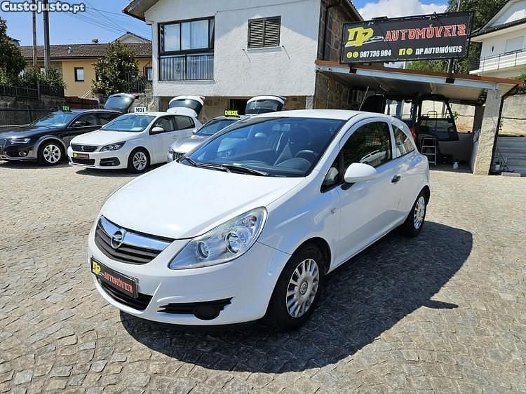 Branco Usado 2008 Opel Corsa | € 3.500 (Bom preço) - Imagem 1/1