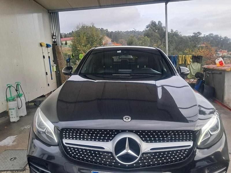 Usado Mercedes GLC350 326 HP (239 kW) 2017 Preto Citadino