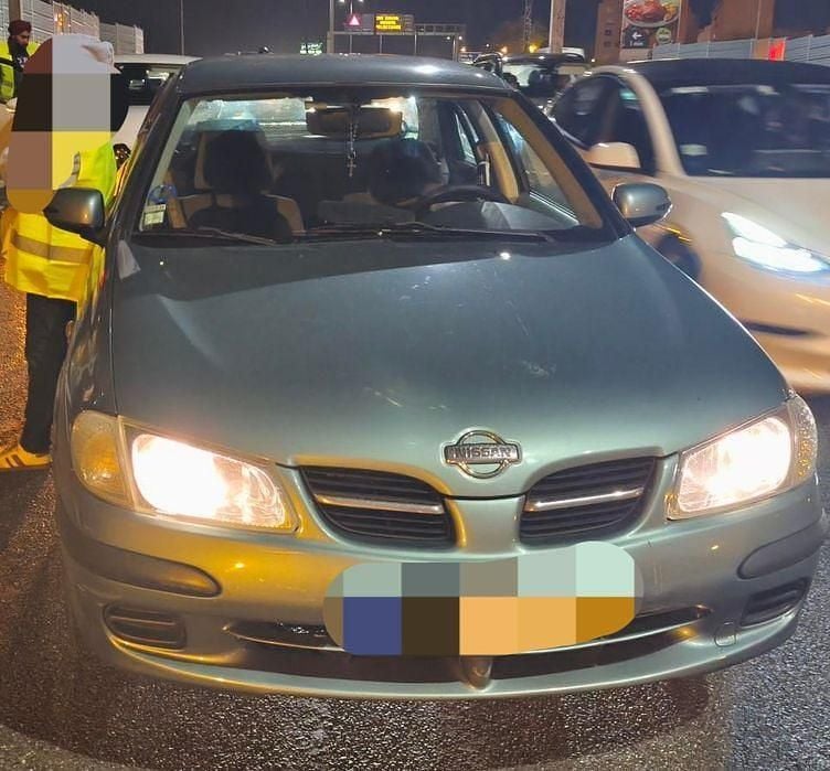 Usado 2002 Nissan Almera Sedan | € 1.000 - Imagem 1/4