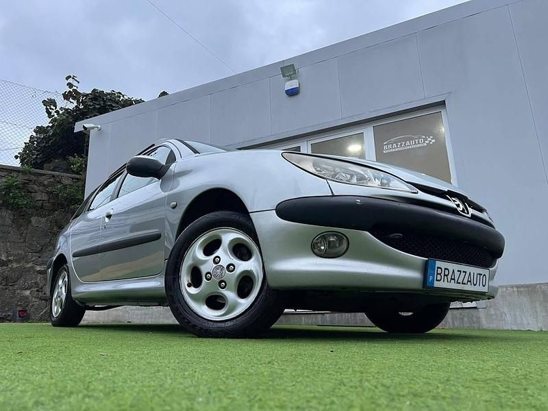 Usado Peugeot 206 68 HP (50 kW) 2005 Cinzento Carrinha