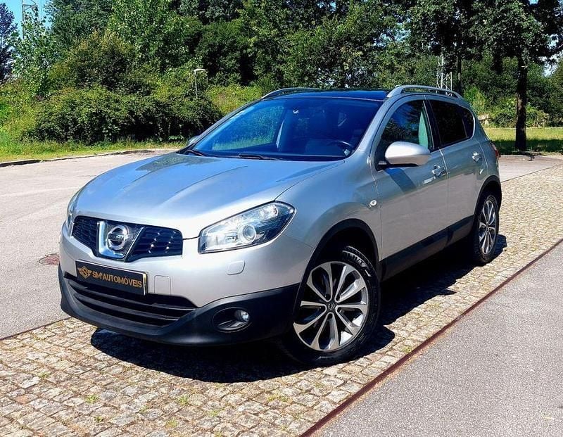 Cinzento Usado 2011 Nissan Qashqai SUV | € 9.750 (Preço justo) - Imagem 1/4
