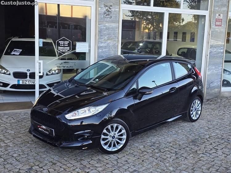 Preto Usado 2014 Ford Fiesta ST-Line Citadino | € 8.950 (Preço justo) - Imagem 1/1
