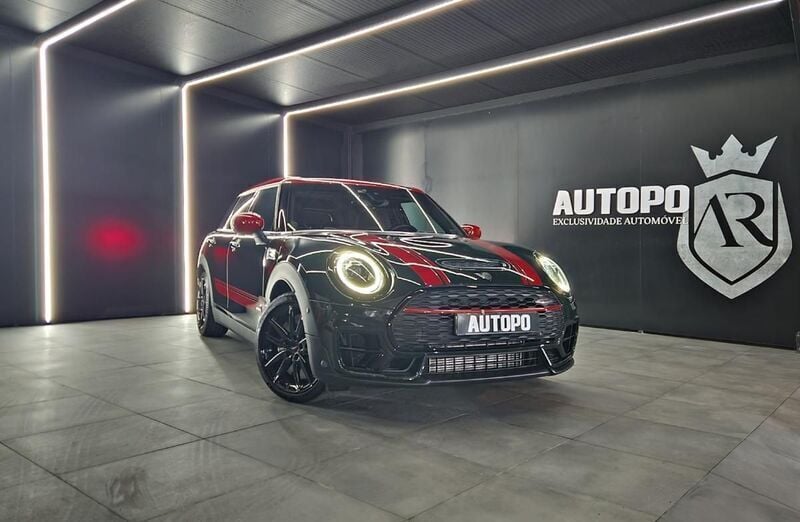 Cinzento Usado 2021 Mini John Cooper Works Clubman Carrinha | € 30.900 - Imagem 1/4