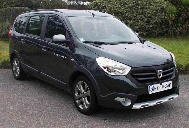 Antracite Usado 2016 Dacia Lodgy Monovolume | € 14.500 (Caro) - Imagem 1/4
