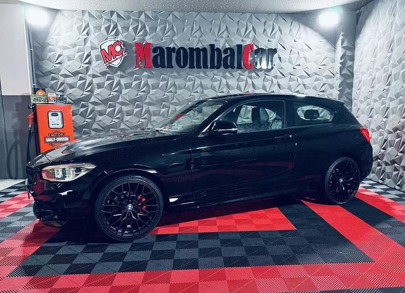 Preto Usado 2016 BMW 116 Sport Line Citadino | € 22.990 - Imagem 1/4