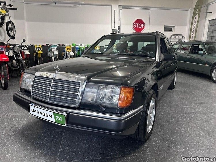 Cinza Usado 1993 Mercedes E250 | € 11.000 - Imagem 1/1