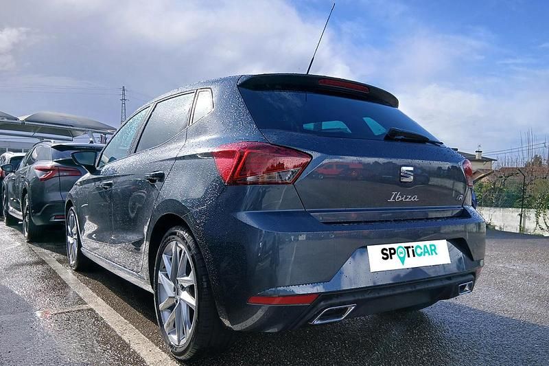Usado Seat Ibiza FR 110 HP (80 kW) 2025 Cinzento Citadino