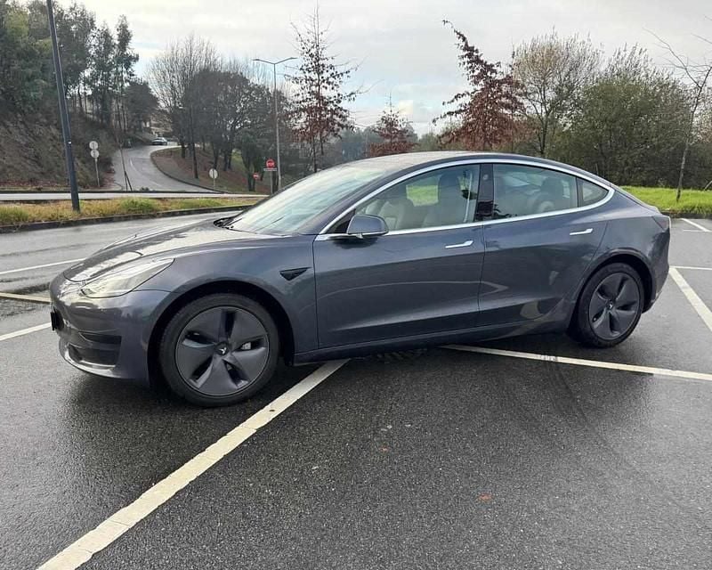 Usado Tesla Model 3 Standard Range Plus 189 kW (258 HP) 2020 Antracite Sedan