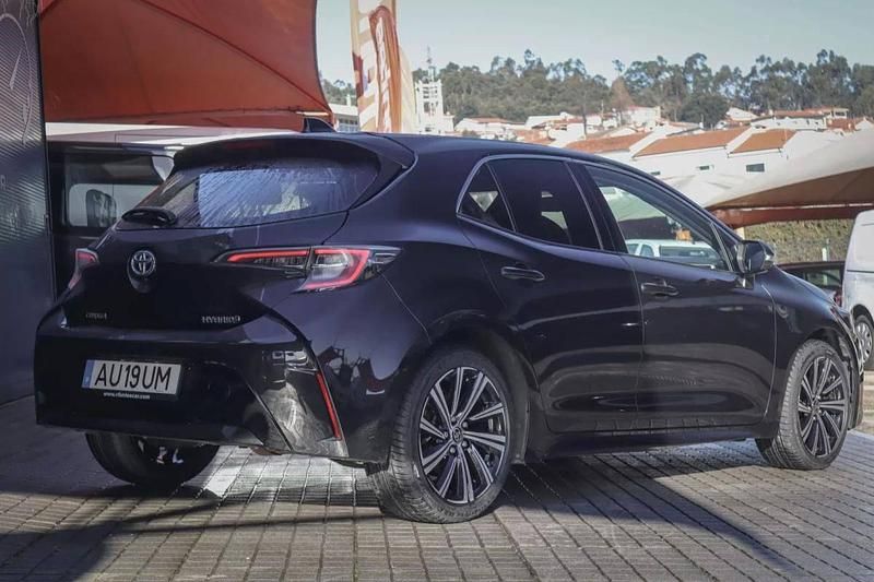 Usado Toyota Corolla 140 HP (102 kW) 2022 Preto
