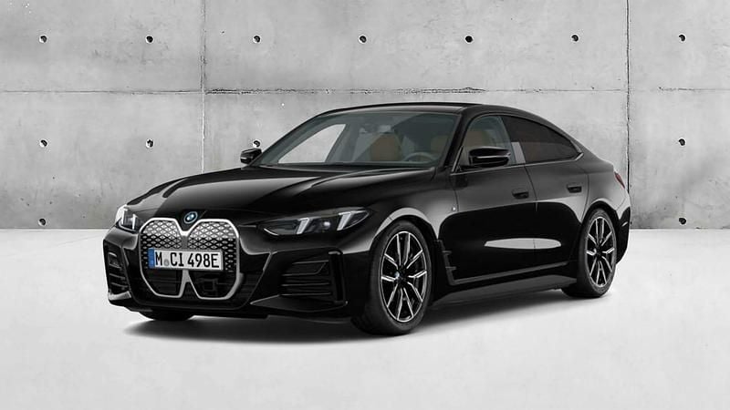 Novo BMW i4 Comfort Edition 250 kW (340 HP) 2026 Preto sapphire metalizada Sedan