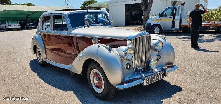 Cinza Usado 1980 Bentley R Type Sedan | € 45.698 - Imagem 1/1