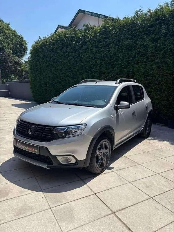 Outra Usado 2018 Dacia Sandero Citadino | € 10.900 (Preço justo) - Imagem 1/4