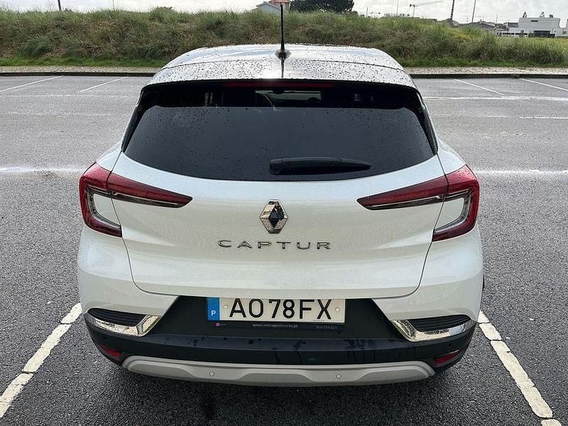 Usado Renault Captur Intens 100 HP (73 kW) 2022 SUV
