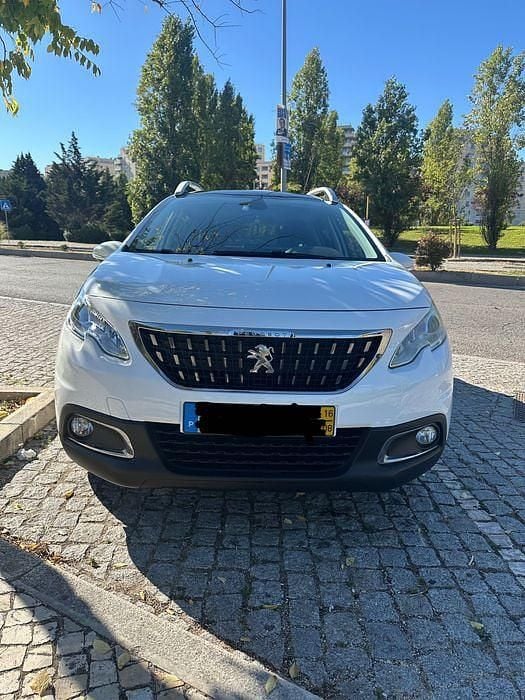 Branco Usado 2016 Peugeot 2008 SUV | € 10.400 (Preço justo) - Imagem 1/4