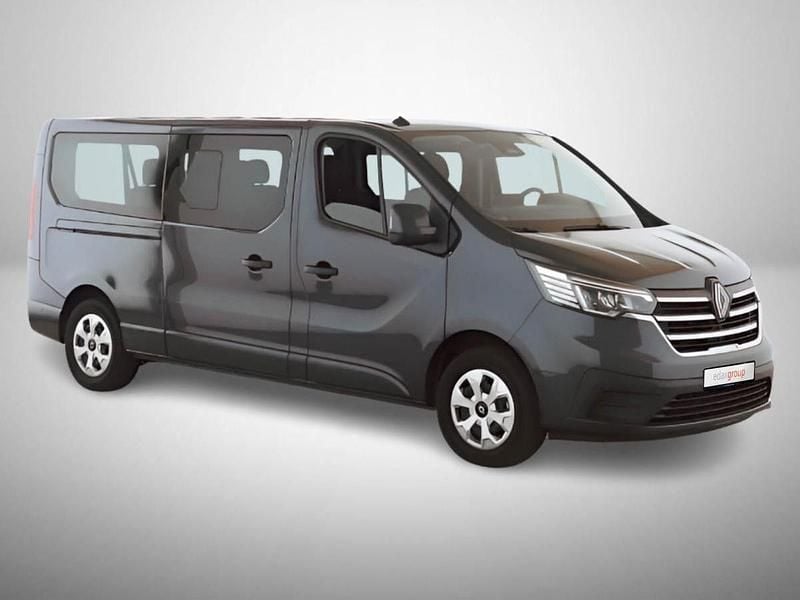 Cinzento Usado 2024 Renault Trafic Evolution Van | € 42.490 - Imagem 1/4
