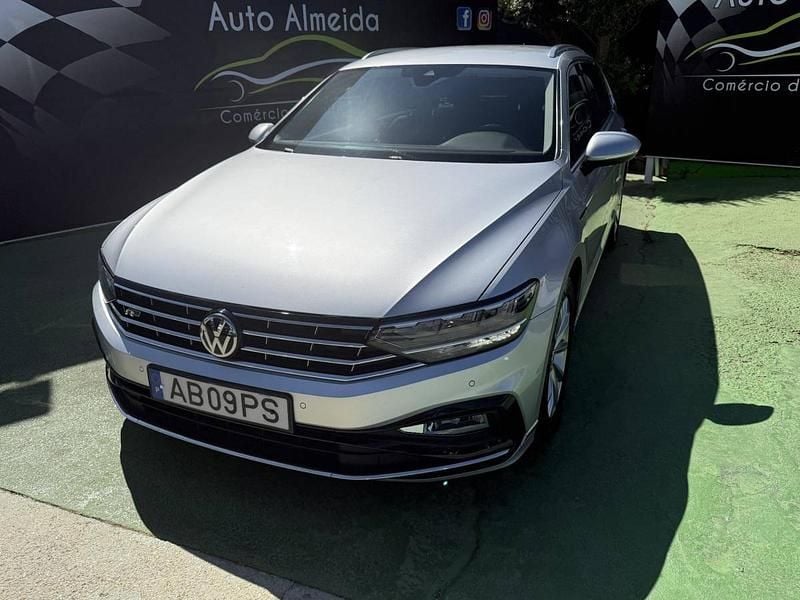 Cinzento Usado 2020 VW Passat Carrinha | € 22.950 (Preço elevado) - Imagem 1/4
