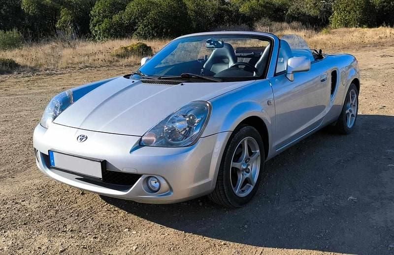 Cinzento Usado 2004 Toyota MR2 Cabrios | € 17.500 - Imagem 1/4