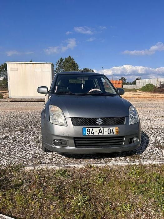 Usado 2005 Suzuki Swift Sedan | € 3.250 (Preço justo) - Imagem 1/4