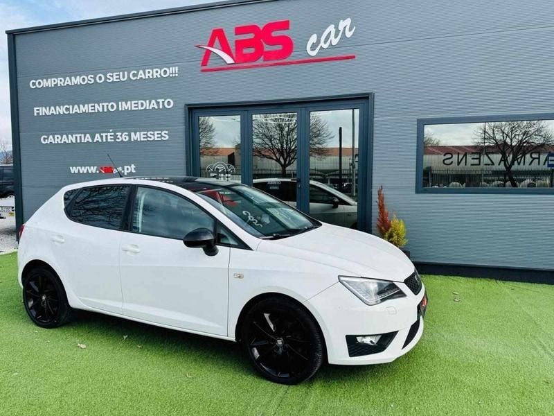 Branco Usado 2015 Seat Ibiza | € 15.000 - Imagem 1/4