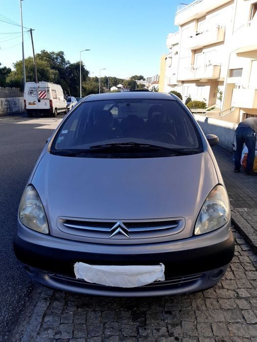 Usado 2000 Citroën Xsara Picasso Monovolume | € 1.750 - Imagem 1/4