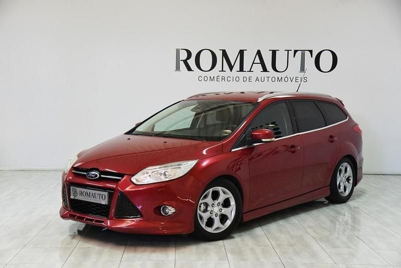 Vermelho Usado 2013 Ford Focus ST-Line Carrinha | € 9.900 (Preço elevado) - Imagem 1/4