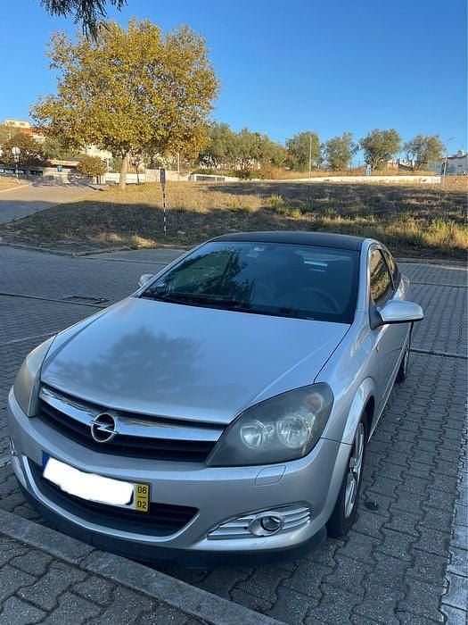 Usado Opel Astra GTC 90 HP (66 kW) 2006