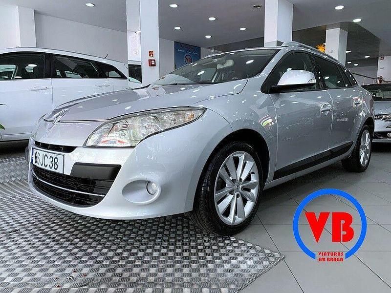 Cinza Usado 2010 Renault Mégane GrandTour Dynamique Carrinha | € 7.990 (Preço elevado) - Imagem 1/4