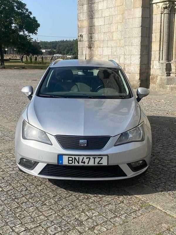 Usado Seat Ibiza ST 75 HP (55 kW) 2012 Cinzento Carrinha