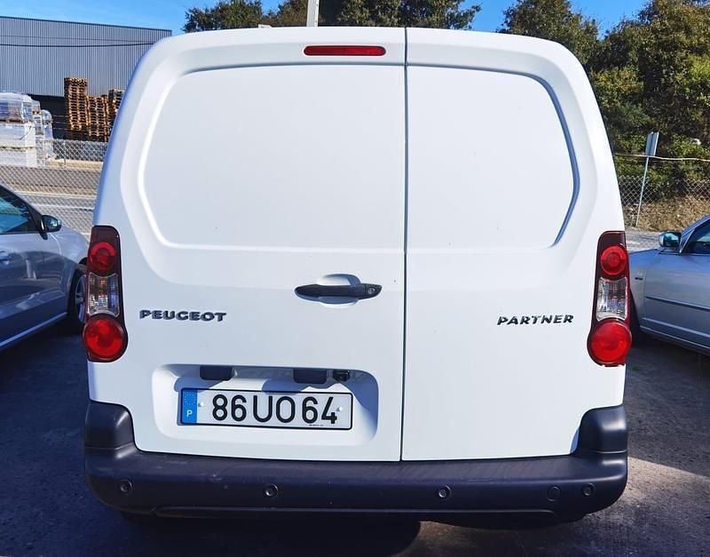 Usado Peugeot Partner Premium 100 HP (73 kW) 2018 Branco Monovolume