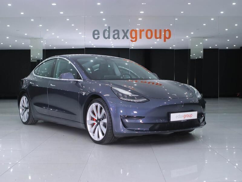 Cinzento Usado 2019 Tesla Model 3 Performance Sedan | € 26.490 (Bom preço) - Imagem 1/4