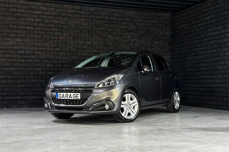 Cinza Usado 2019 Peugeot 208 Signature Sky Citadino | € 12.250 (Preço justo) - Imagem 1/4