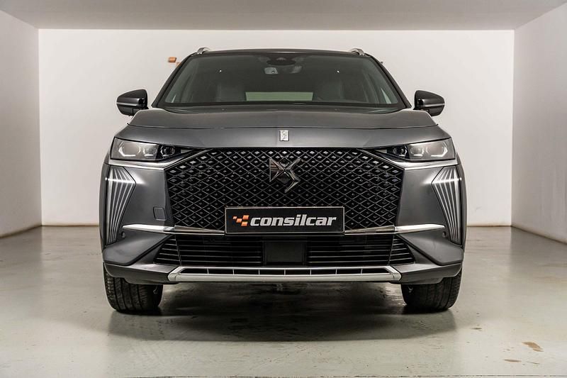 Usado DS Automobiles DS7 Crossback Rivoli 300 HP (220 kW) 2024 Cinza SUV