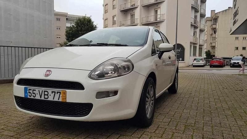 Branco Usado 2018 Fiat Punto Citadino | € 7.500 (Bom preço) - Imagem 1/4