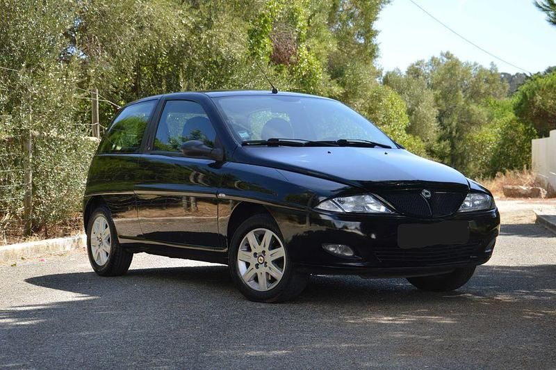 Usado 2002 Lancia Ypsilon Citadino | € 3.000 - Imagem 1/4