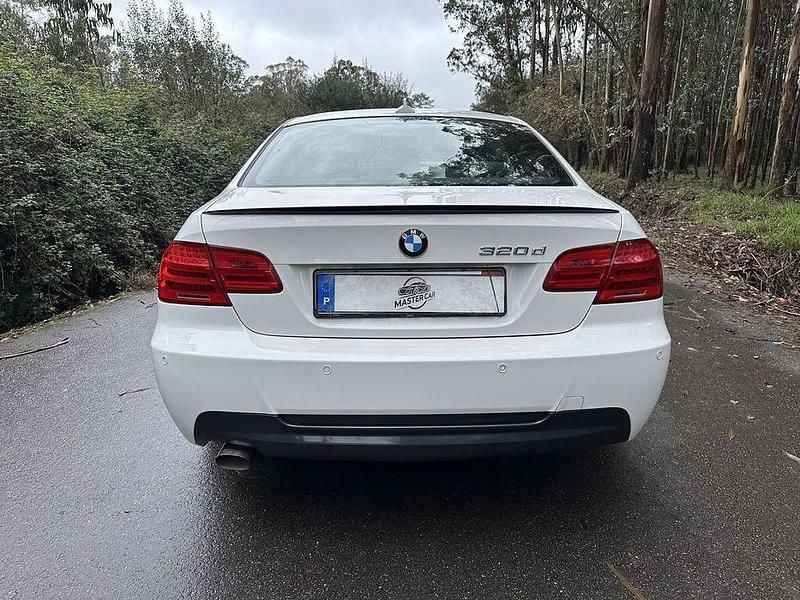 Usado BMW 320 184 HP (135 kW) 2012 Coupé