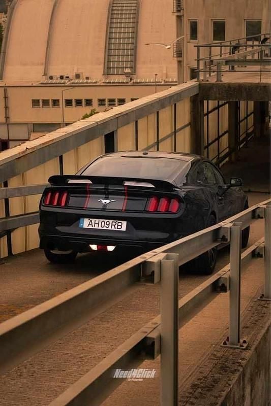 Usado Ford Mustang 310 HP (228 kW) 2017 Preto Coupé