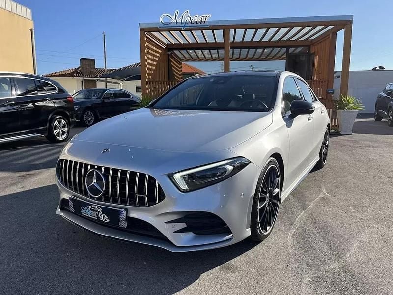 Cinza prata Usado 2020 Mercedes A200 AMG line Sedan | € 32.950 (Preço justo) - Imagem 1/4