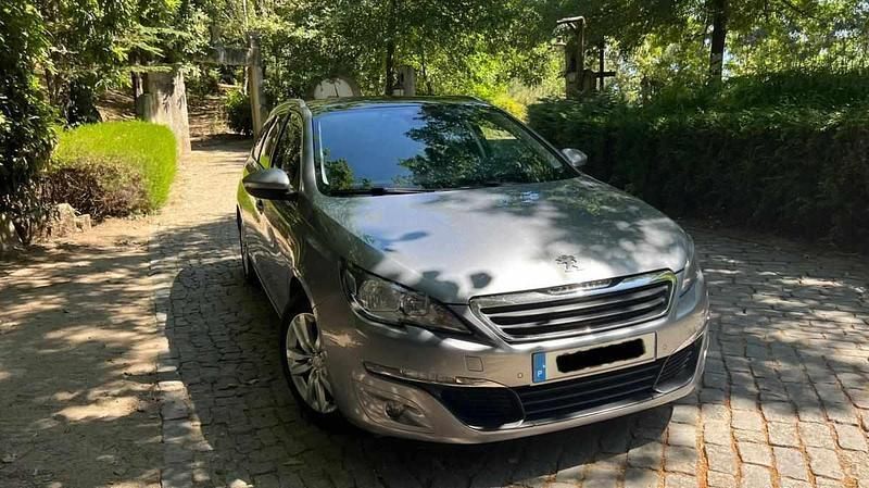 Cinzento Usado 2014 Peugeot 308 Carrinha | € 8.250 (Preço justo) - Imagem 1/4