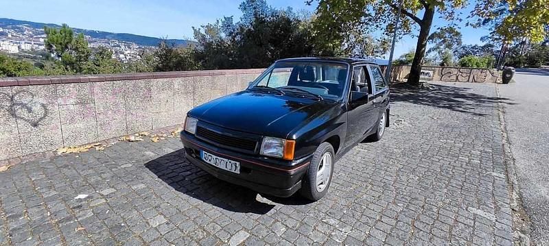 Preto Usado 1988 Opel Corsa Citadino | € 5.000 - Imagem 1/4