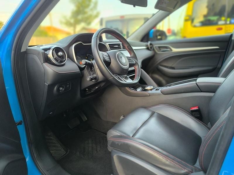 Usado MG ZS Luxury 114 kW (156 HP) 2022 Branco SUV