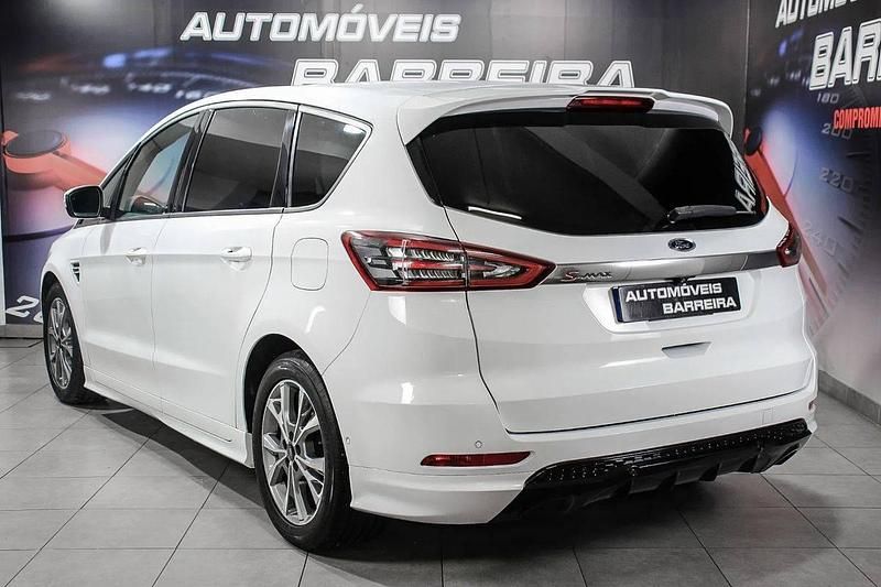 Usado Ford S-MAX ST-Line 150 HP (110 kW) 2018 Branco Monovolume