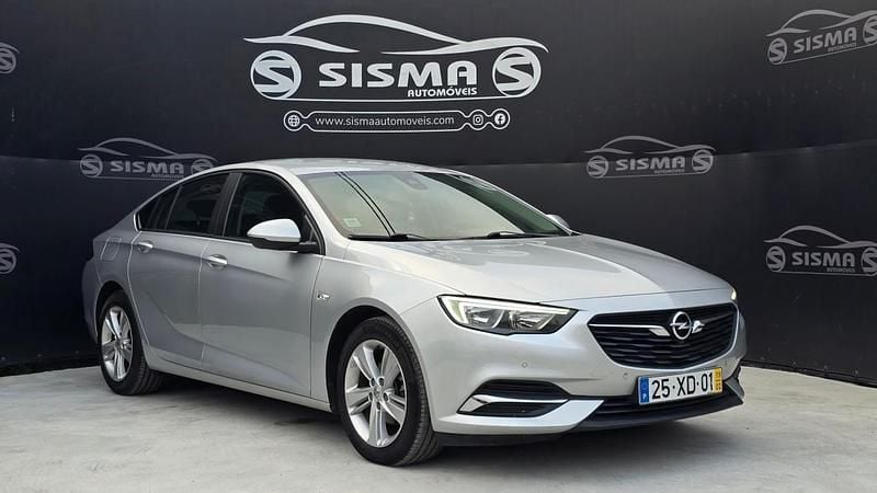 Cinza Usado 2019 Opel Insignia Edition Sedan | € 12.950 (Preço justo) - Imagem 1/4