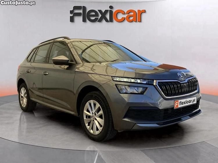 Cinza Usado 2023 Skoda Kamiq Ambition SUV | € 16.690 (Preço justo) - Imagem 1/1