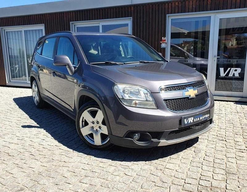 Usado Chevrolet Orlando LTZ 163 HP (119 kW) 2011 Cinza Monovolume