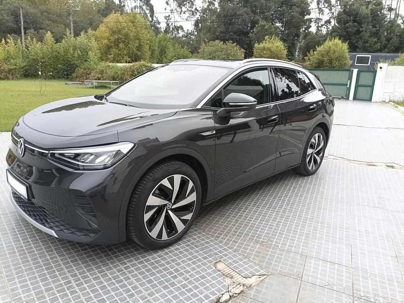 Cinzento Usado 2021 VW ID.4 Pro Performance SUV | € 29.500 (Preço justo) - Imagem 1/4